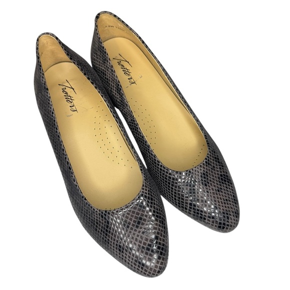 Trotters Kari Dark Gray Snake Print Block Heels Slip On Leather Pumps 7.5 W - Picture 5 of 14